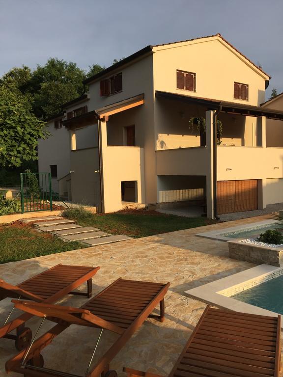 Holiday Home Maver Forty Πόρετς Εξωτερικό φωτογραφία