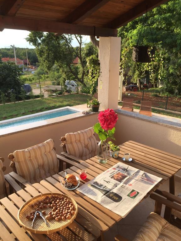 Holiday Home Maver Forty Πόρετς Εξωτερικό φωτογραφία