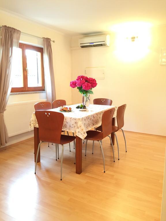 Holiday Home Maver Forty Πόρετς Εξωτερικό φωτογραφία