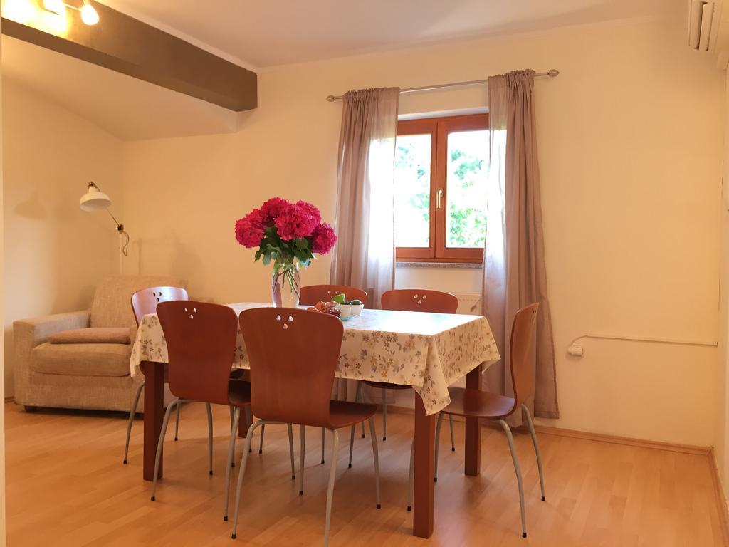Holiday Home Maver Forty Πόρετς Εξωτερικό φωτογραφία